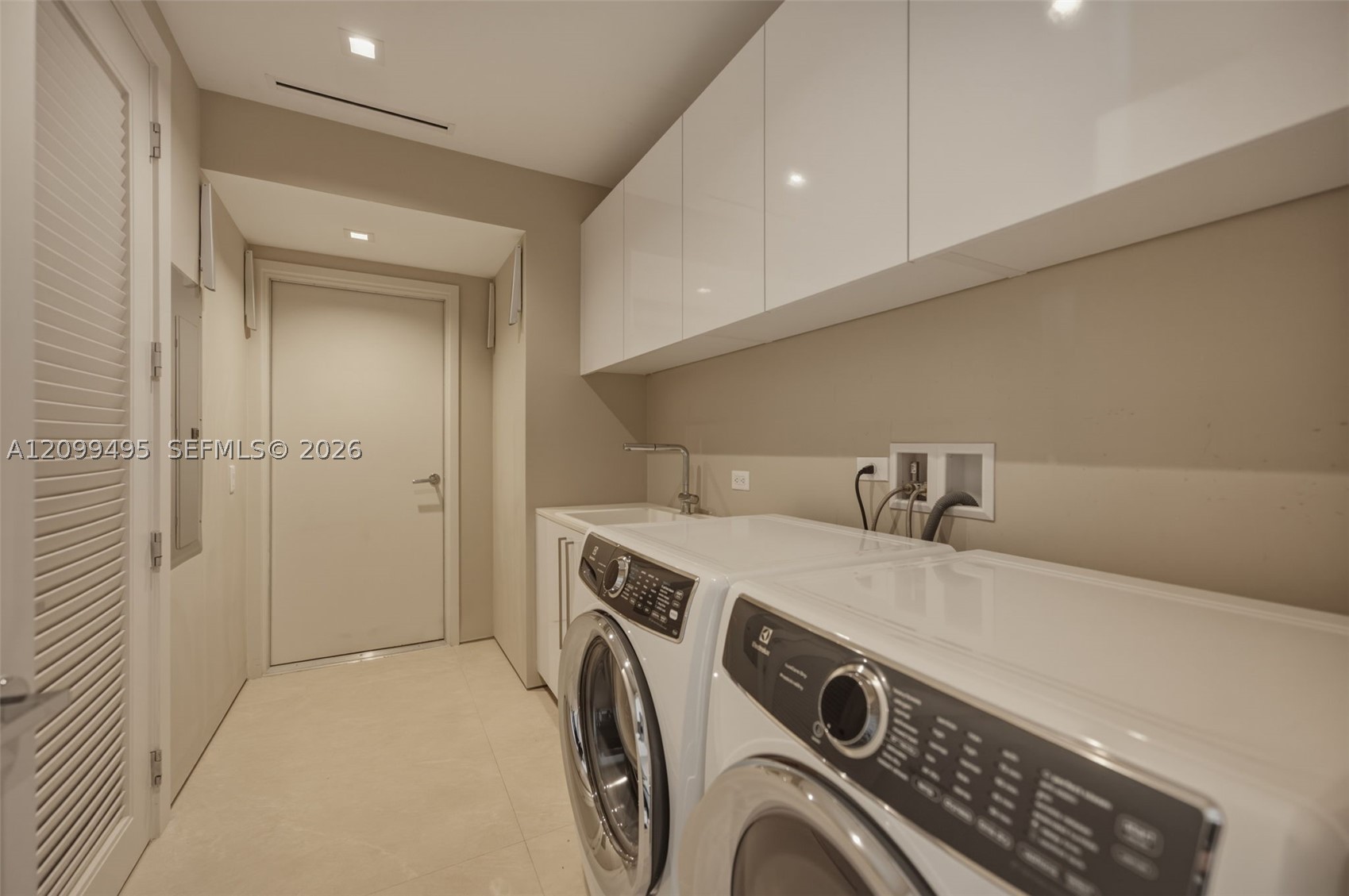 18501 Collins Ave #1404, Sunny Isles Beach FL 33160
