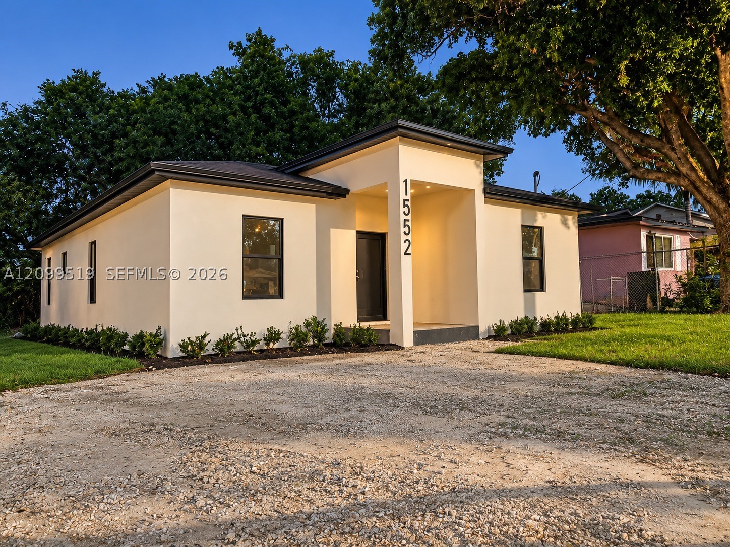 1552 NW 51st Ter, Miami FL 33142