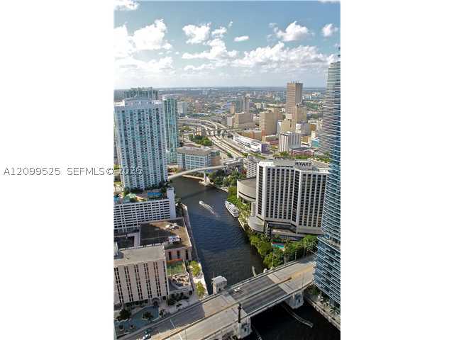 465 BRICKELL AV #4806, Miami FL 33131