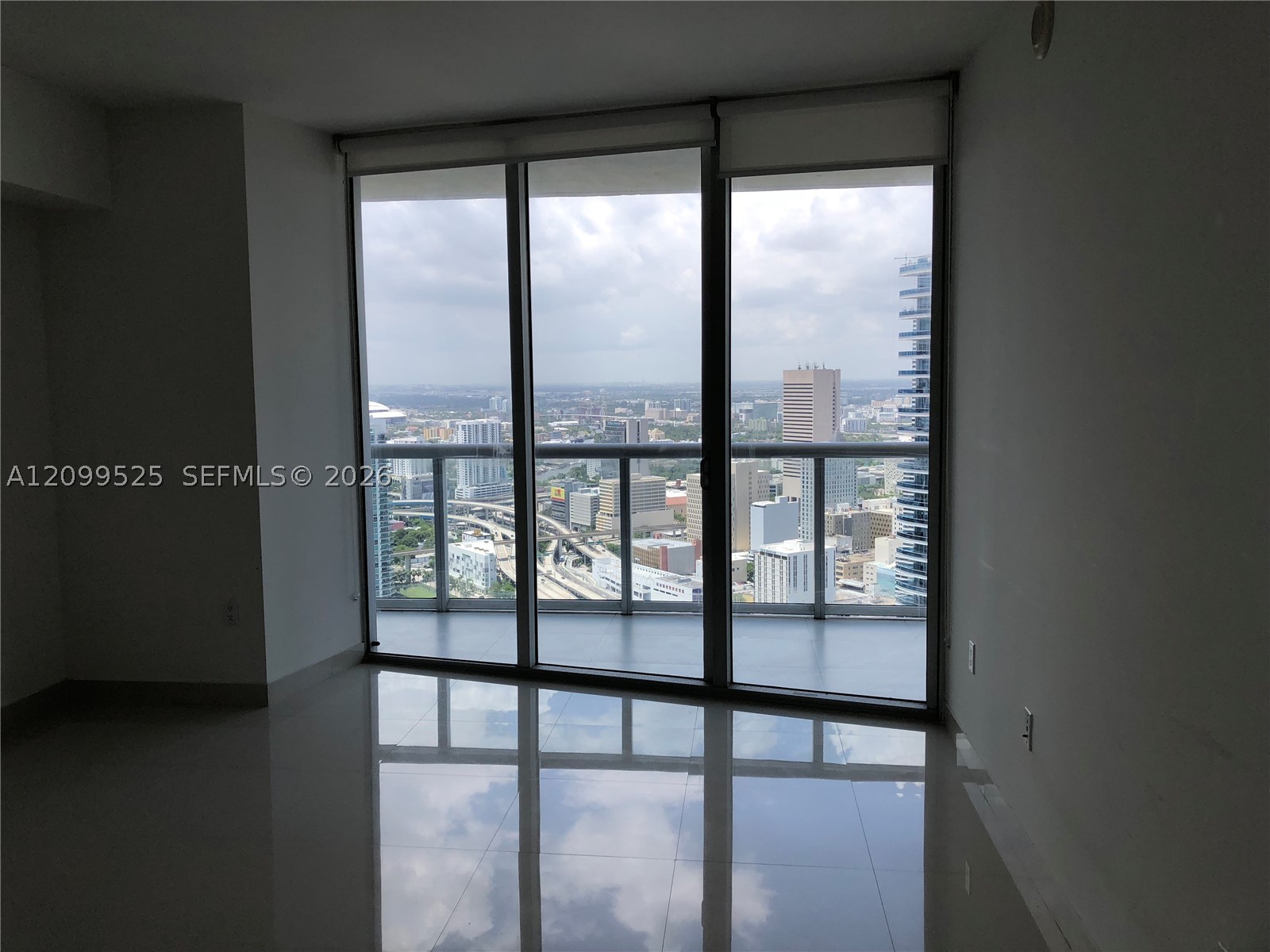 465 BRICKELL AV #4806, Miami FL 33131