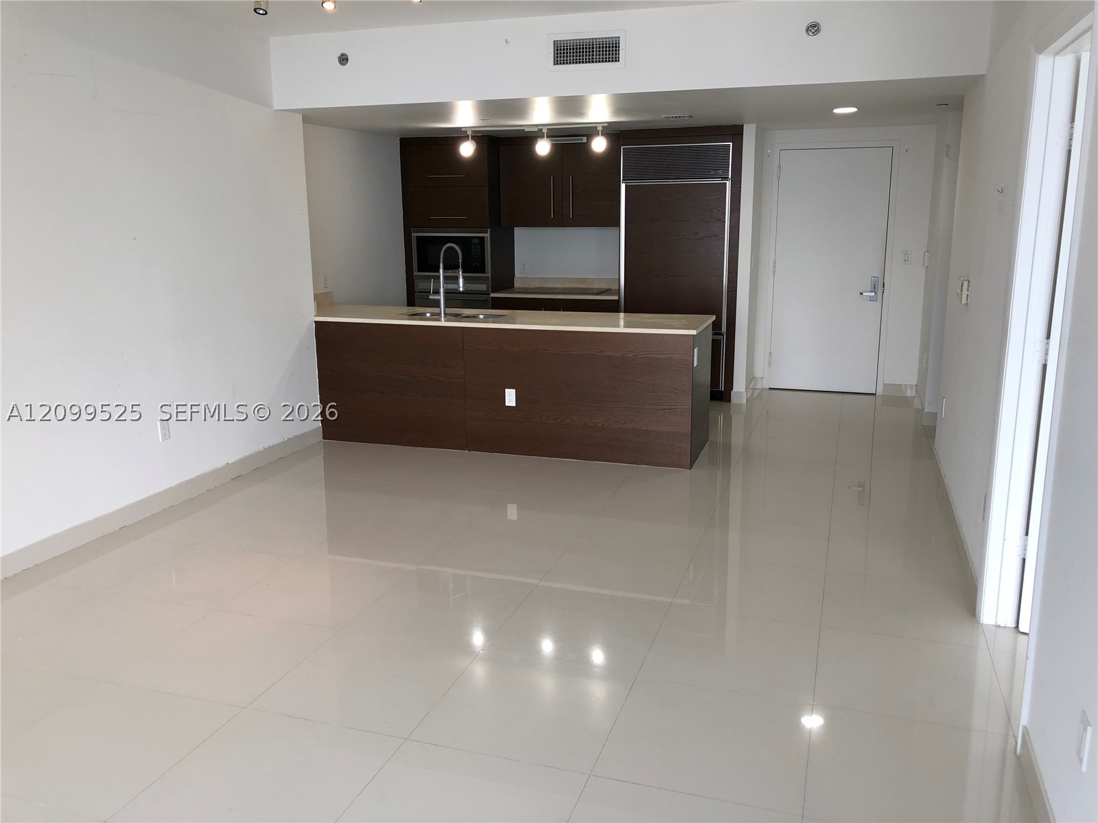 465 BRICKELL AV #4806, Miami FL 33131