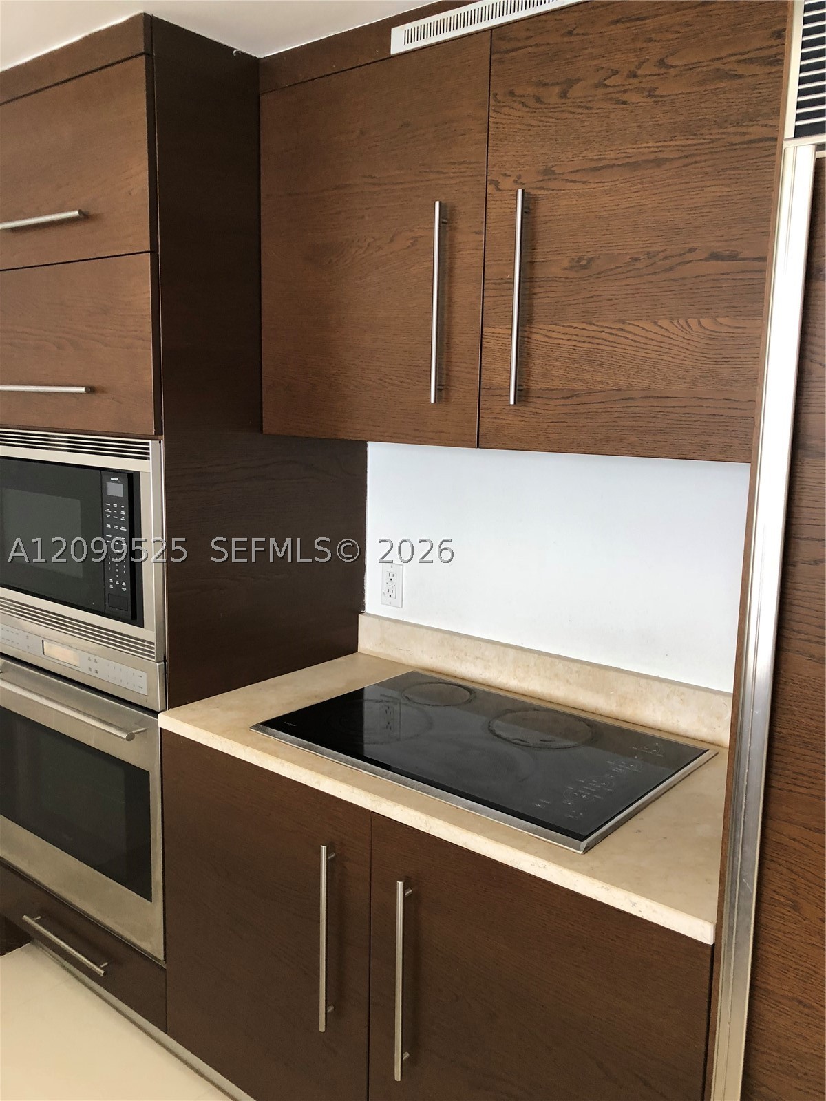 465 BRICKELL AV #4806, Miami FL 33131