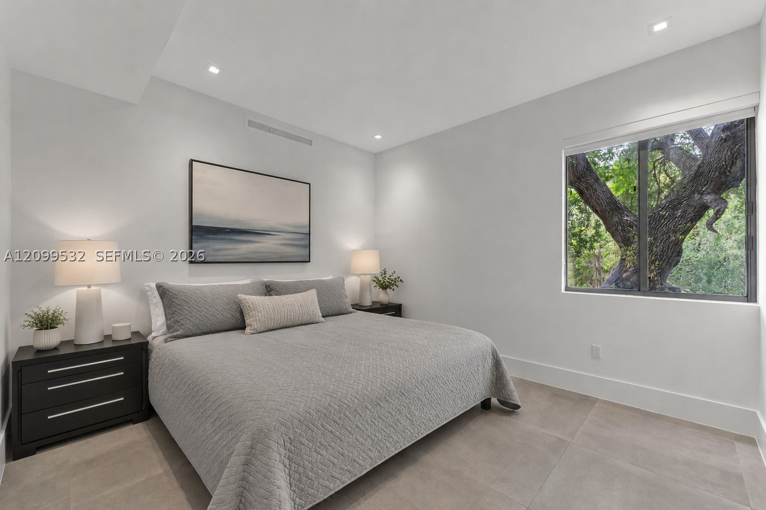10 Samana Dr, Miami FL 33133