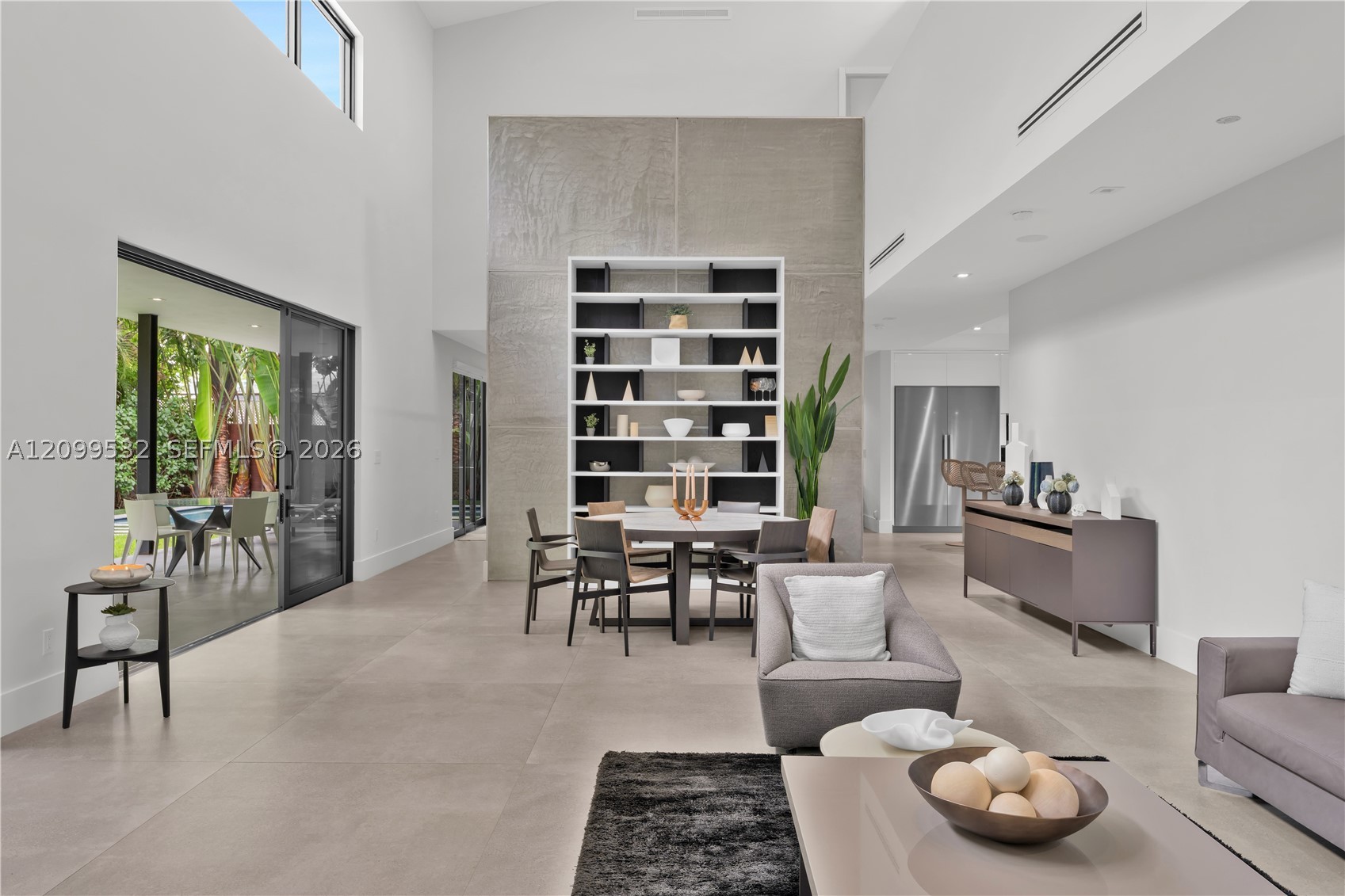 10 Samana Dr, Miami FL 33133
