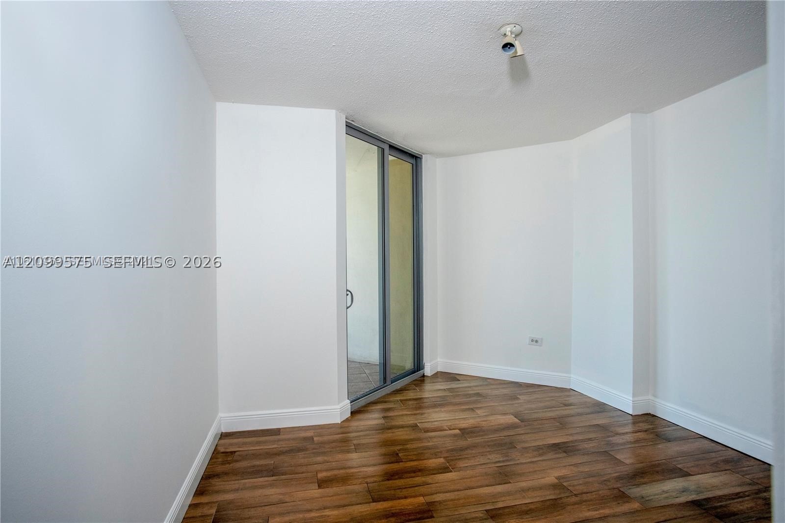 Miami Beach FL 33140 - A12099575
