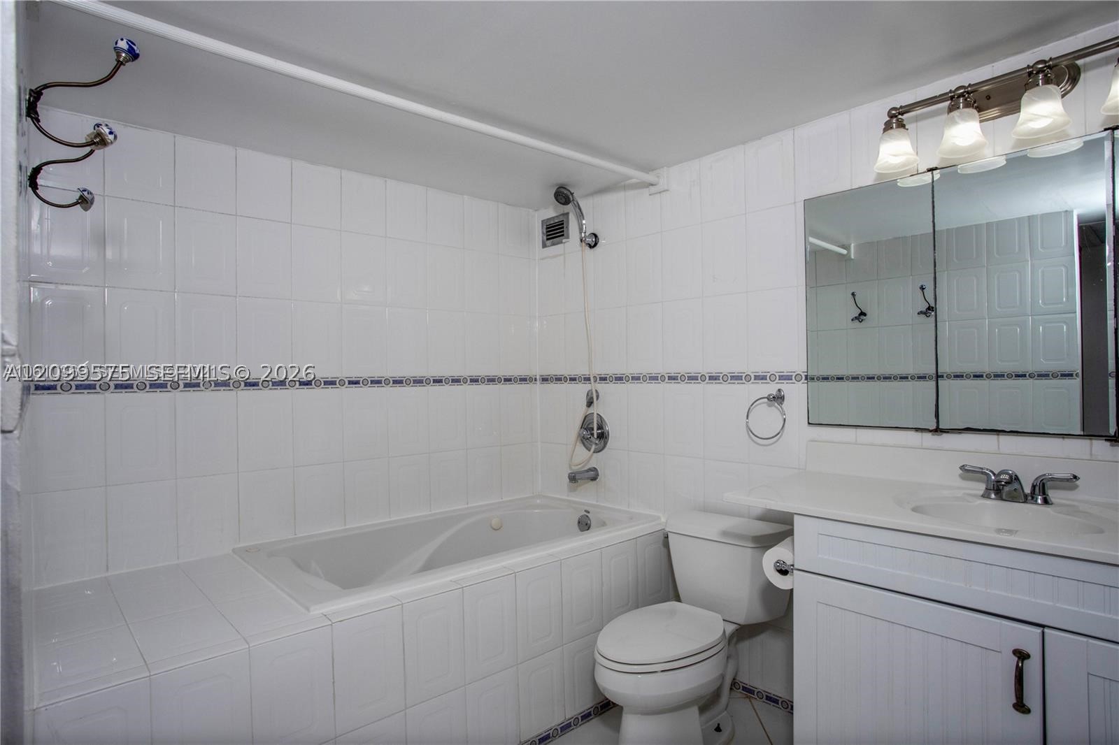 Miami Beach FL 33140 - A12099575