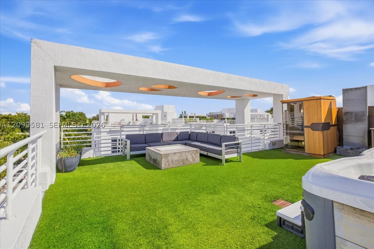 455 NE 39th St #202, Miami FL 33137
