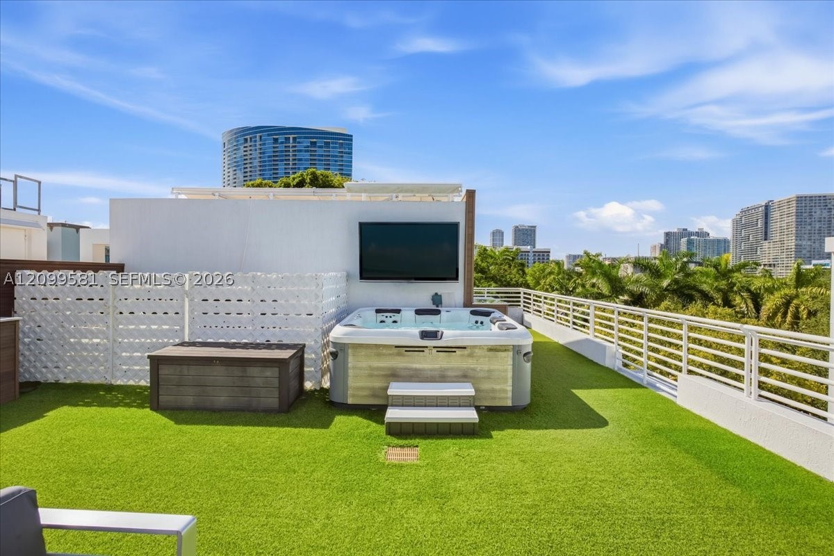 455 NE 39th St #202, Miami FL 33137