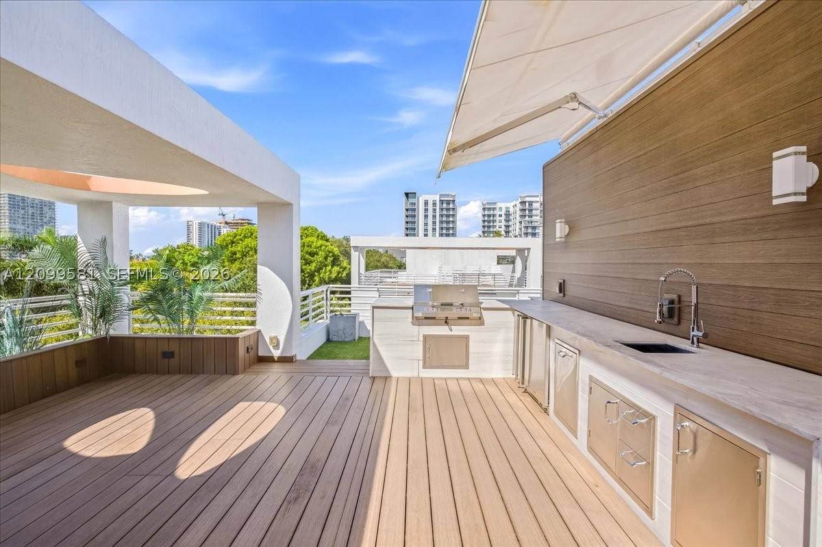 455 NE 39th St #202, Miami FL 33137