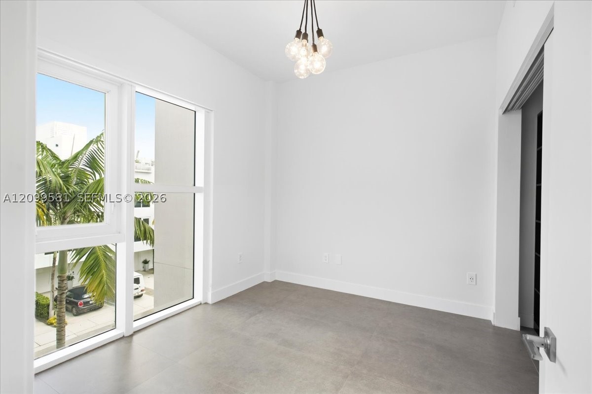 455 NE 39th St #202, Miami FL 33137