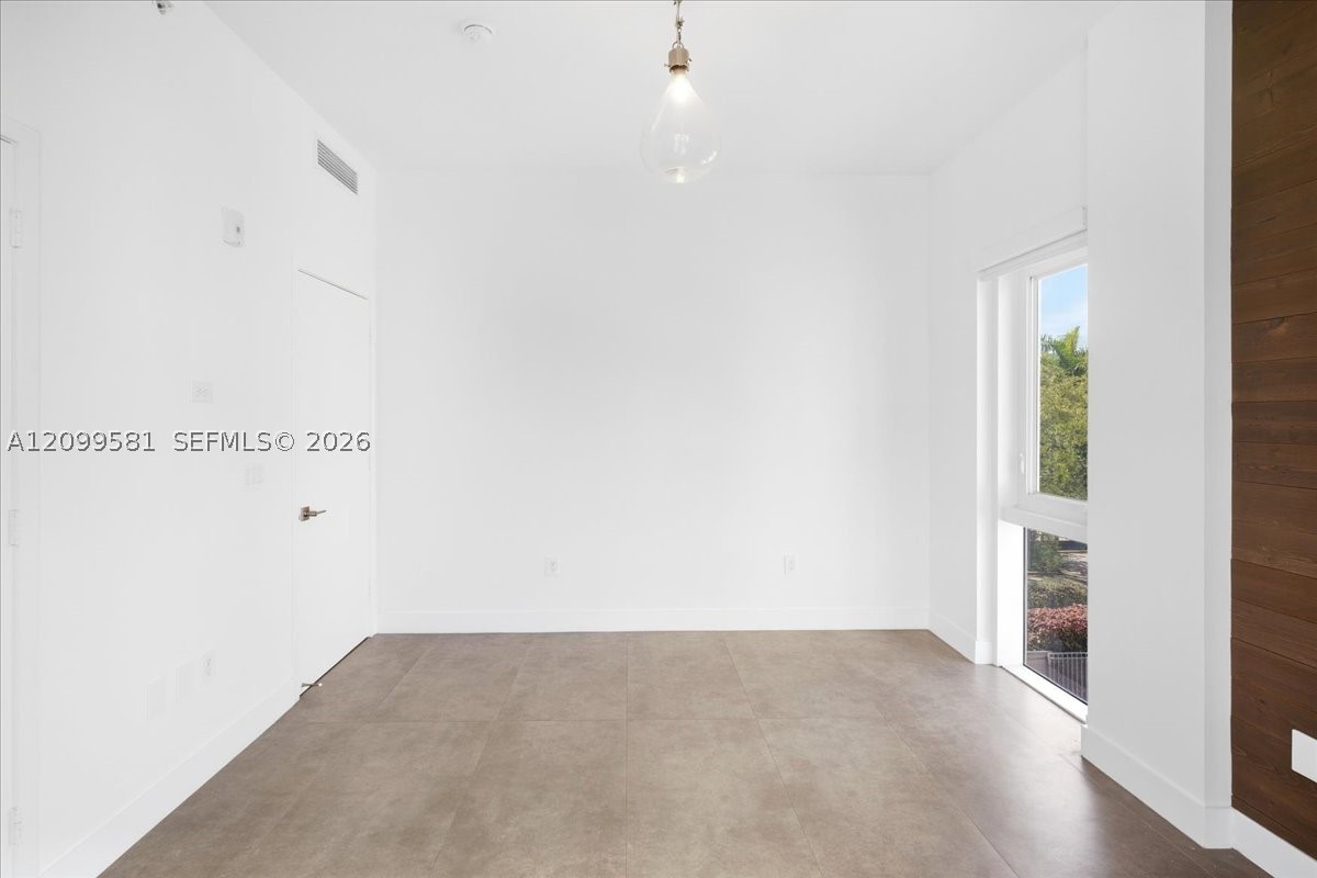 455 NE 39th St #202, Miami FL 33137