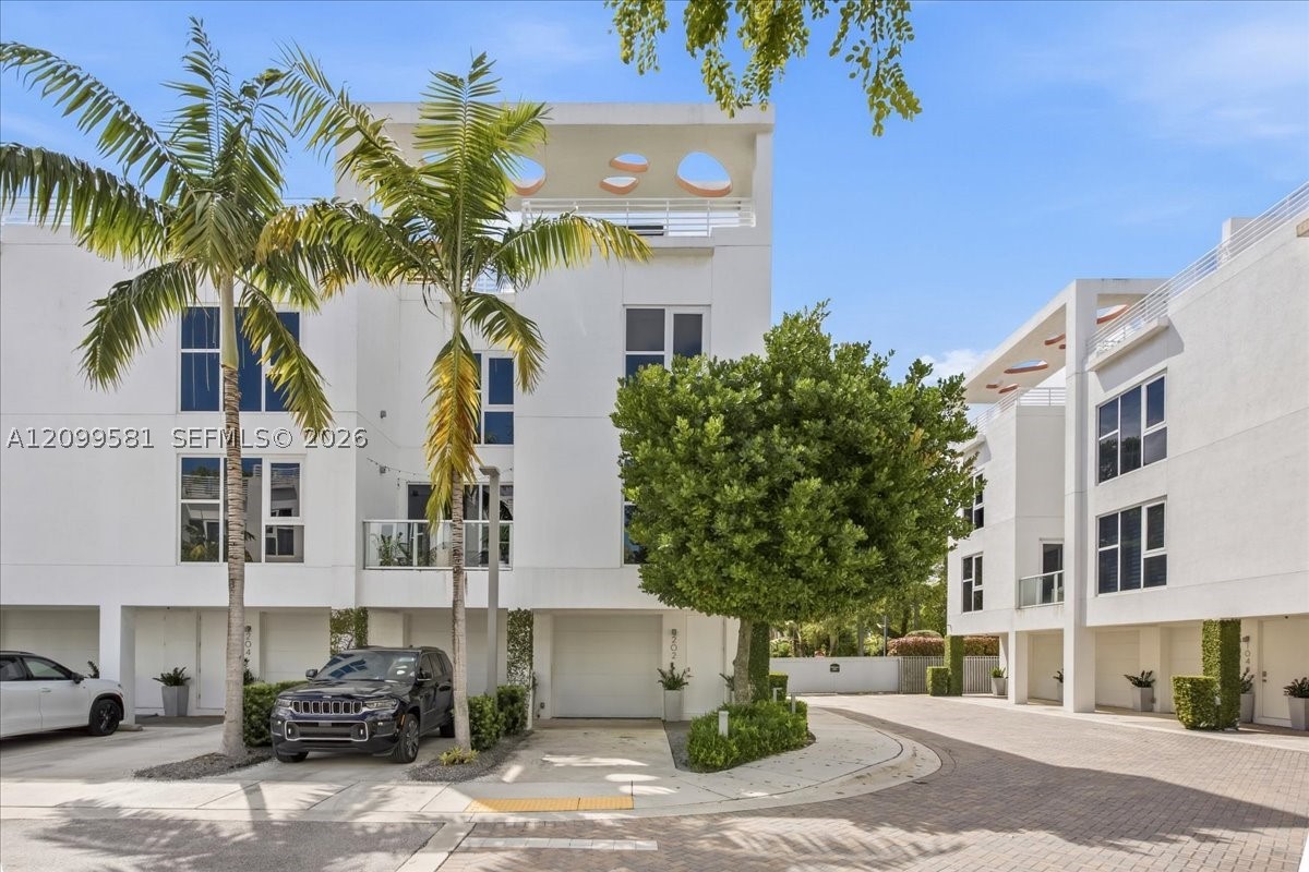 455 NE 39th St #202, Miami FL 33137
