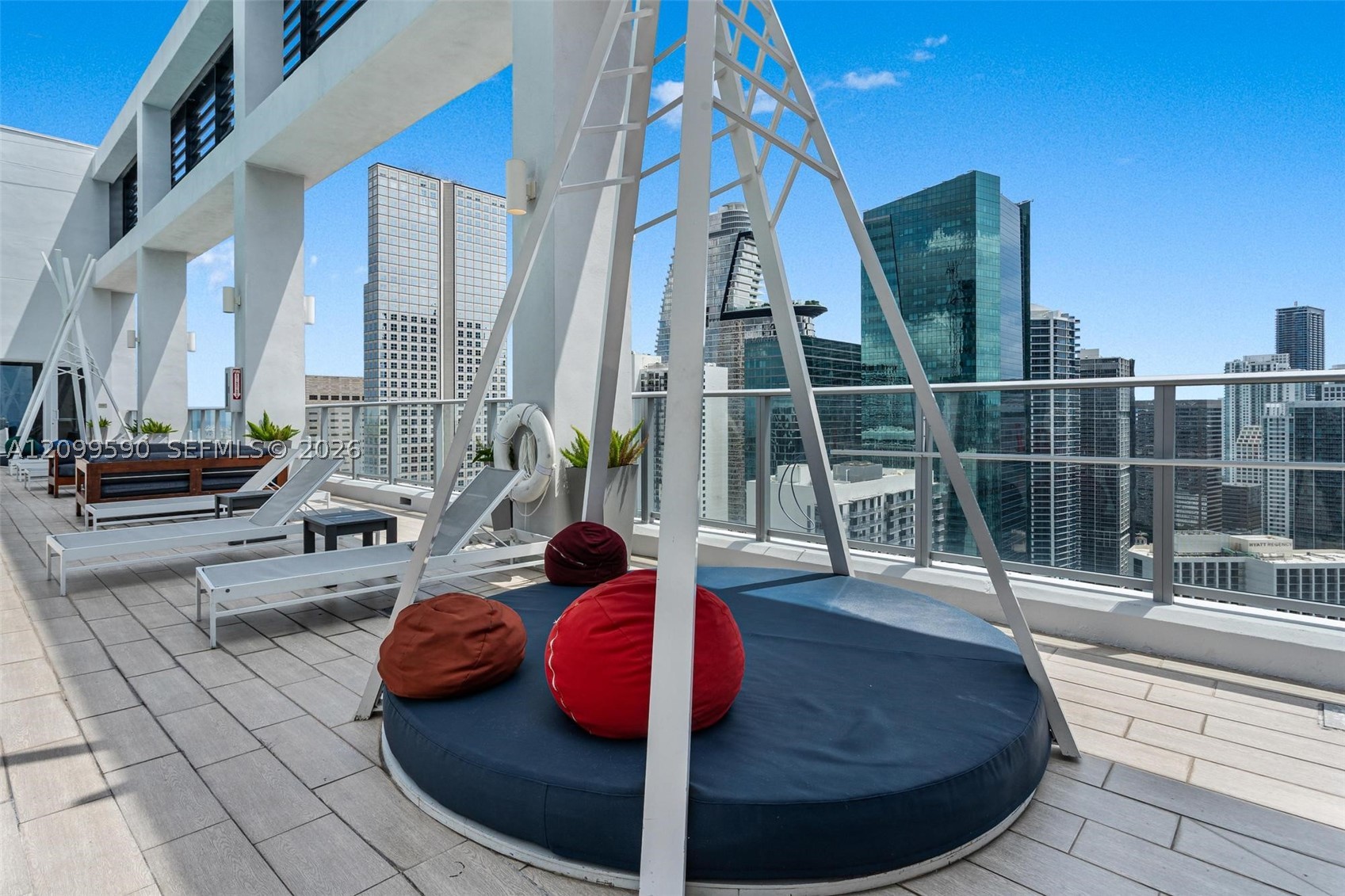 151 SE 1st St #1404, Miami FL 33131