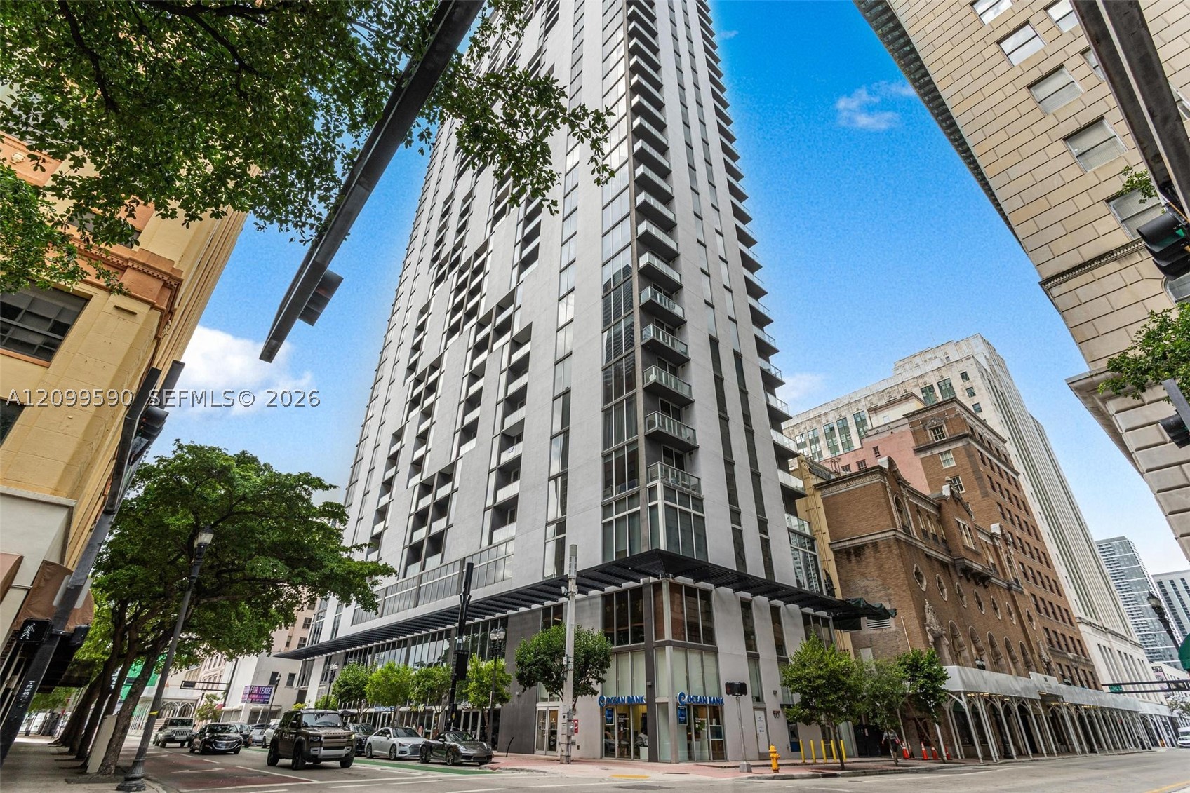 151 SE 1st St #1404, Miami FL 33131