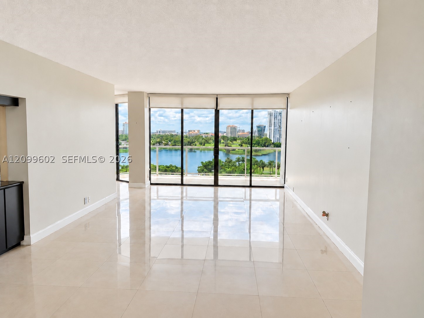20281 E Country Club Dr #809, Aventura FL 33180