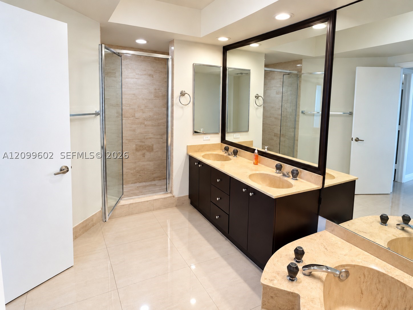 20281 E Country Club Dr #809, Aventura FL 33180