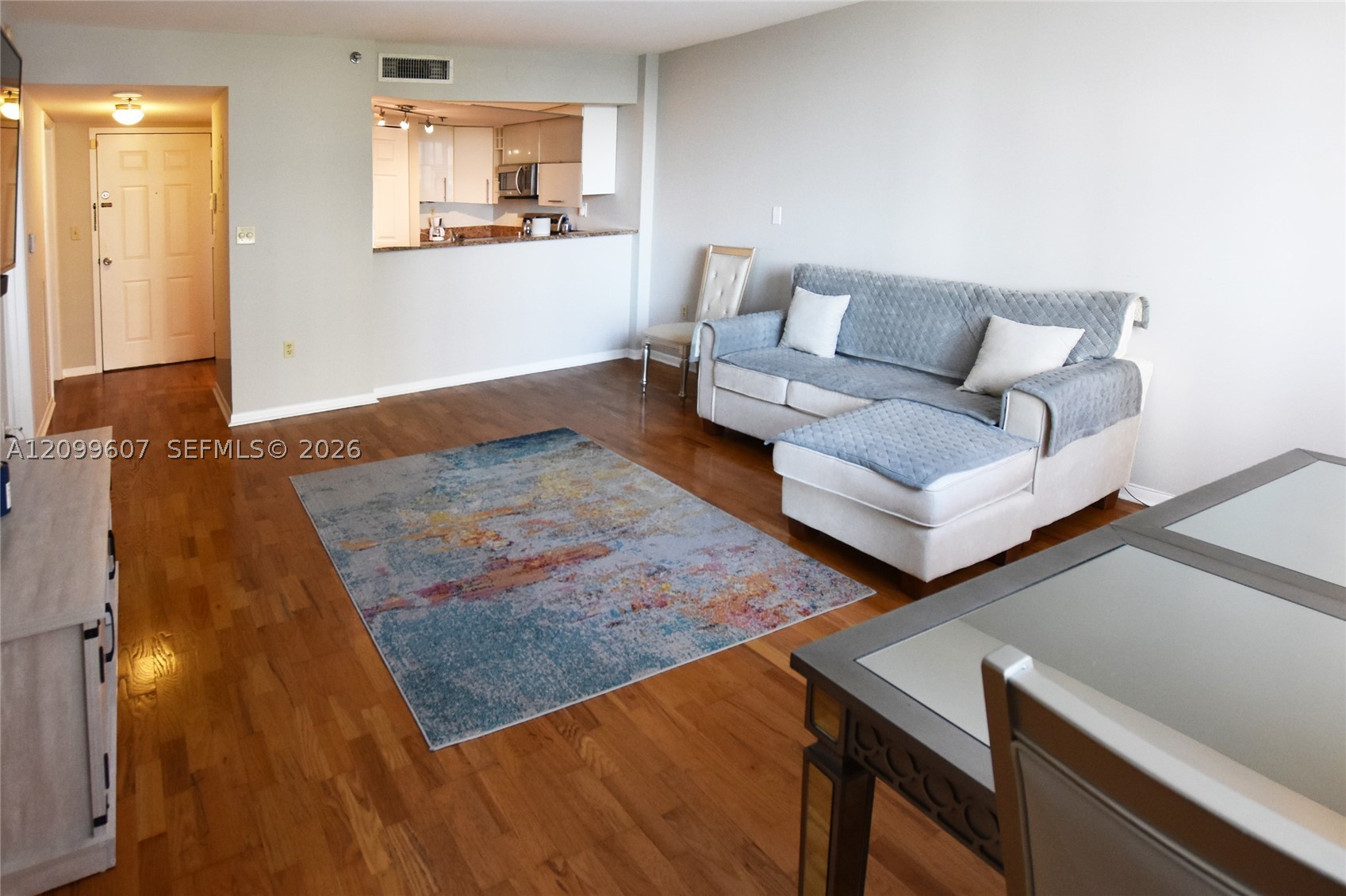 540 BRICKELL KEY DR #902, Miami FL 33131