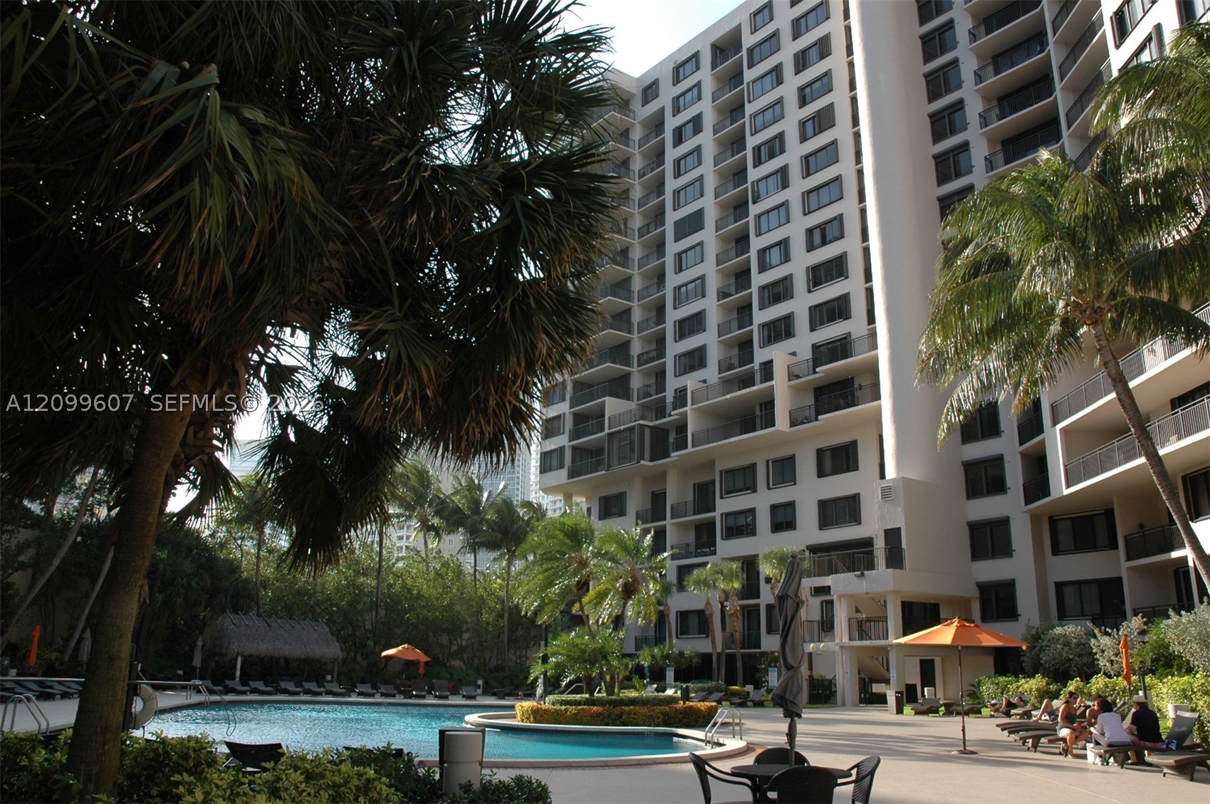 540 BRICKELL KEY DR #902, Miami FL 33131