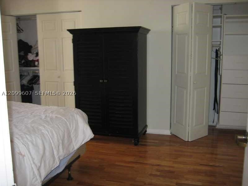 540 BRICKELL KEY DR #902, Miami FL 33131