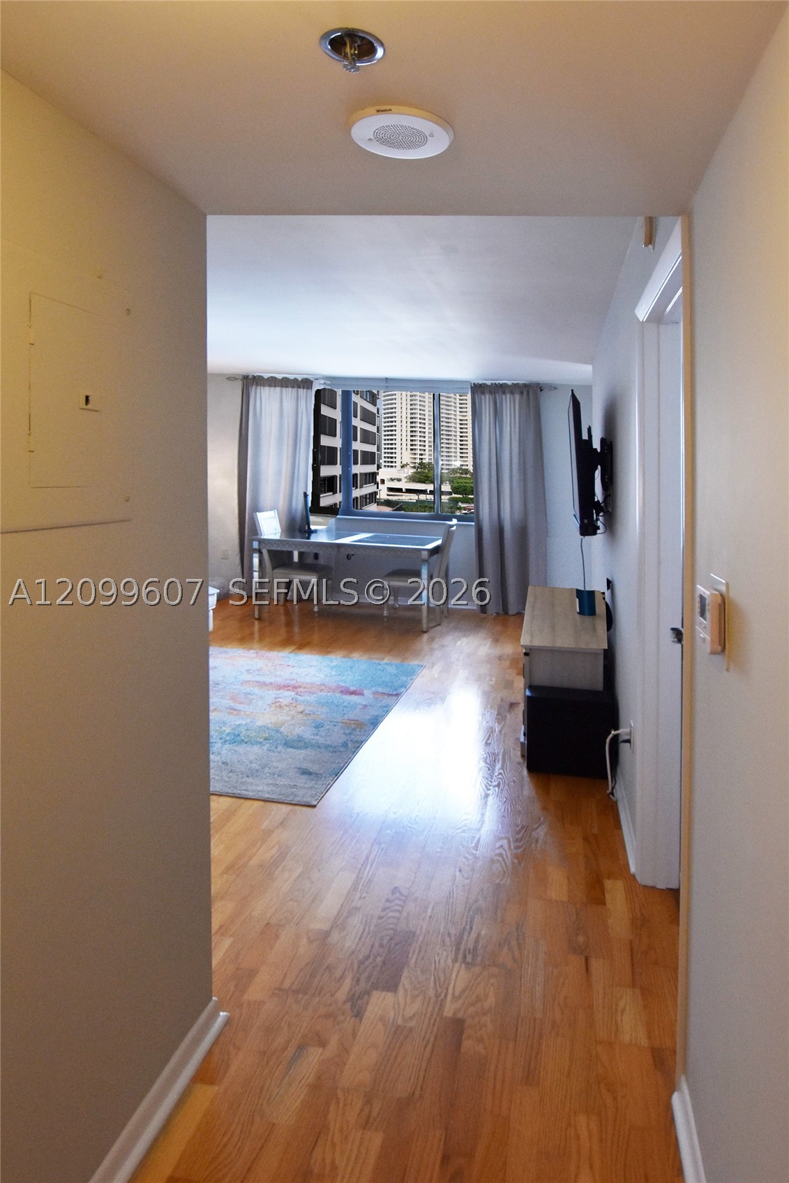540 BRICKELL KEY DR #902, Miami FL 33131