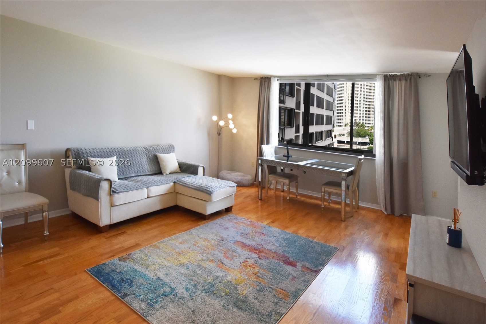 540 BRICKELL KEY DR #902, Miami FL 33131