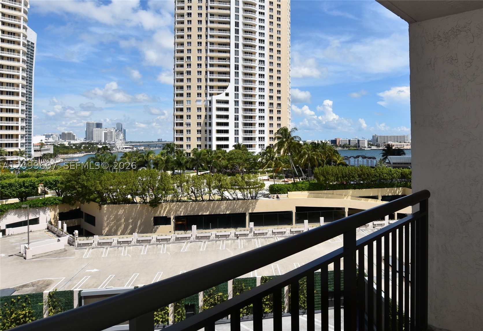 540 BRICKELL KEY DR #902, Miami FL 33131