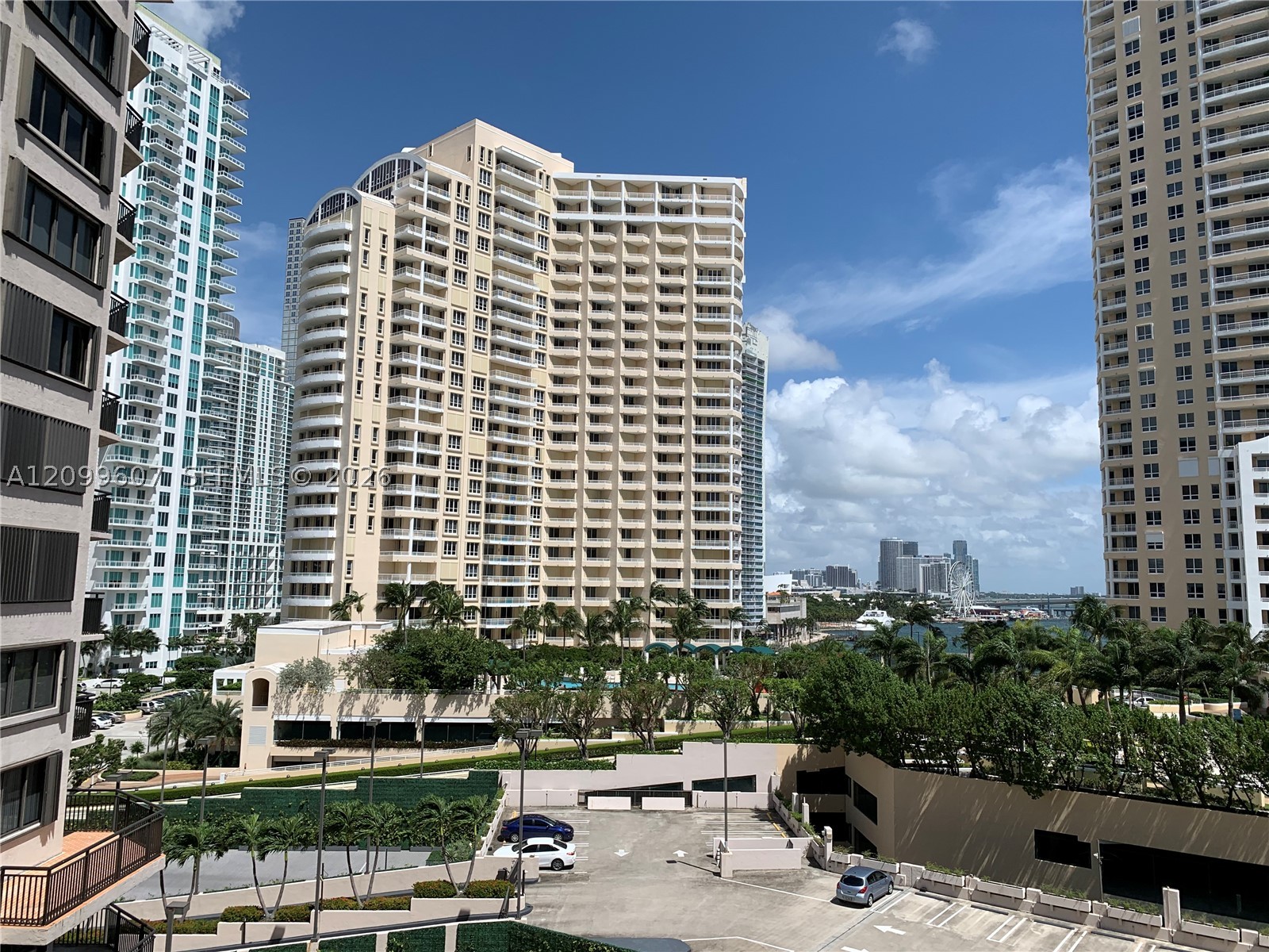 540 BRICKELL KEY DR #902, Miami FL 33131
