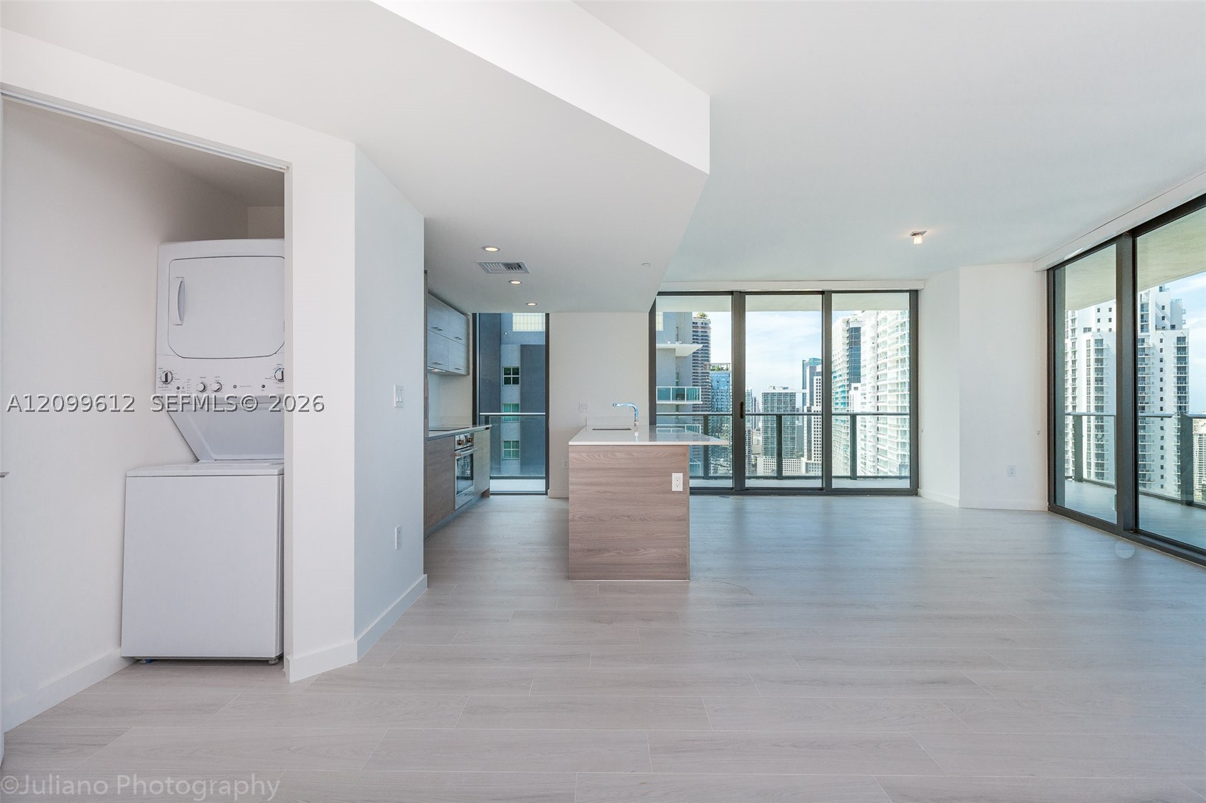 1300 S Miami Ave #3301, Miami FL 33130