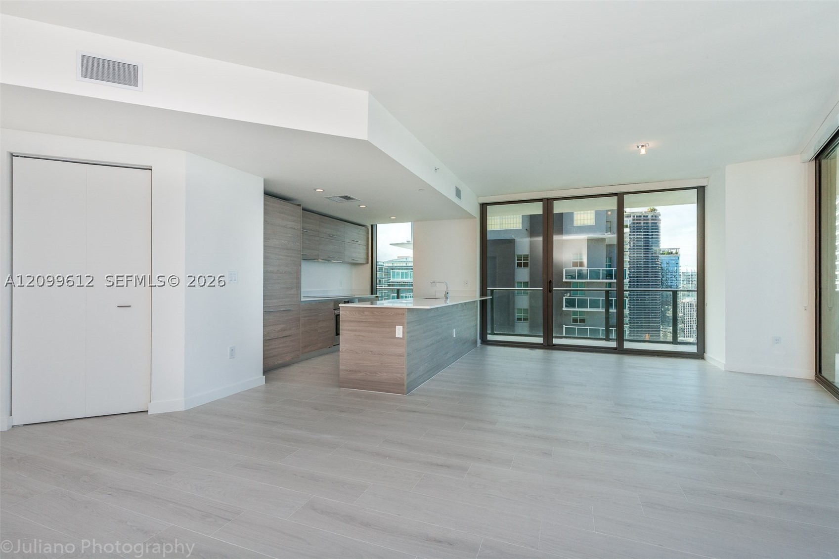 1300 S Miami Ave #3301, Miami FL 33130