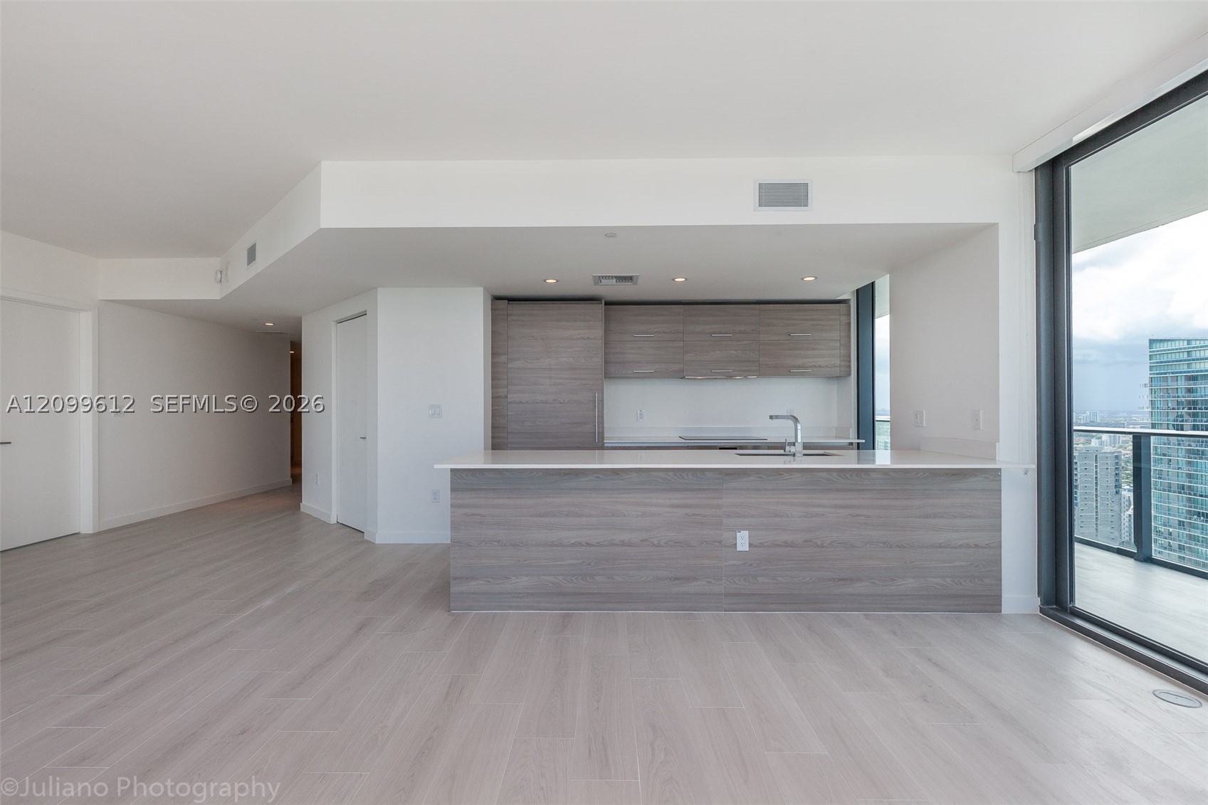 1300 S Miami Ave #3301, Miami FL 33130
