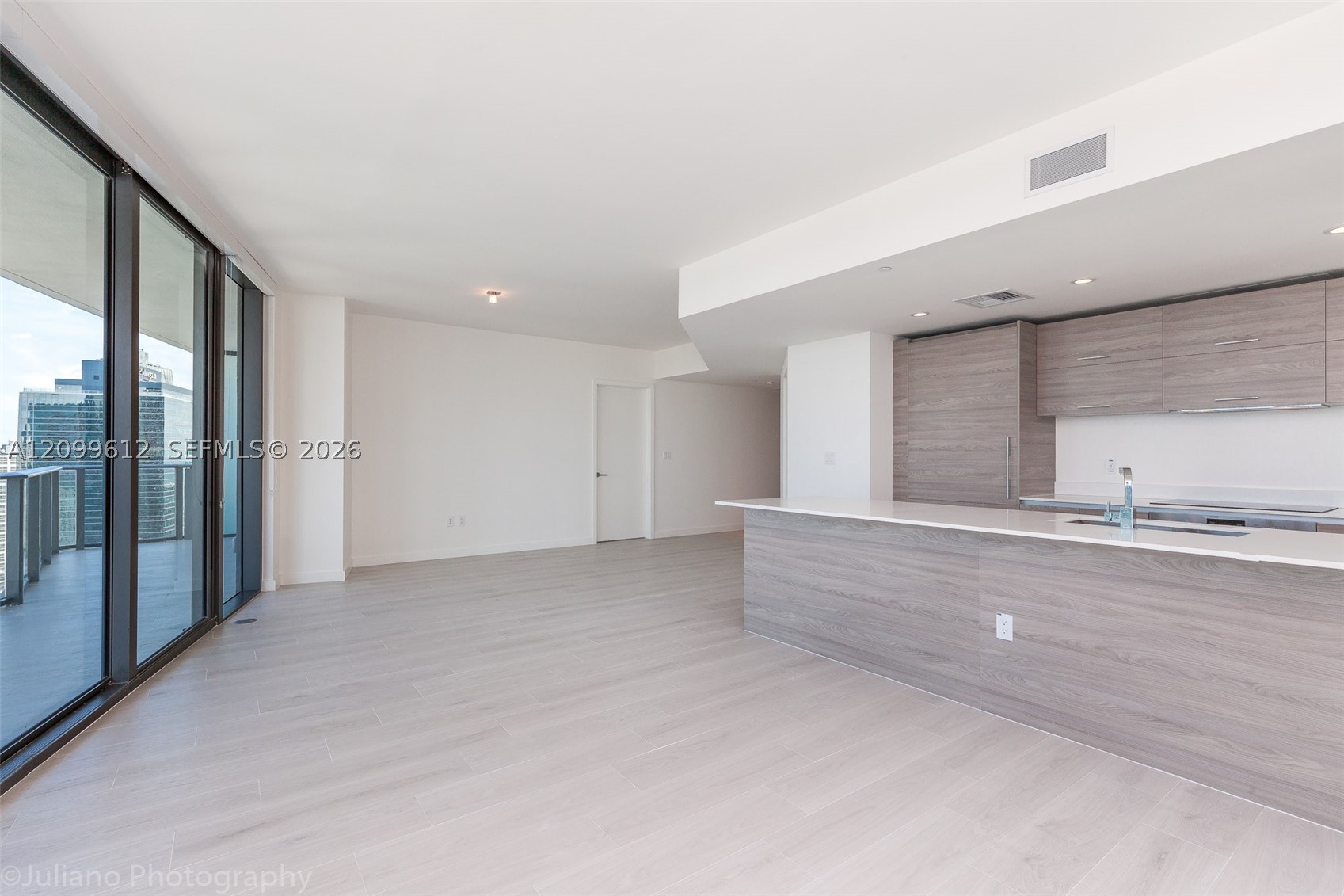 1300 S Miami Ave #3301, Miami FL 33130