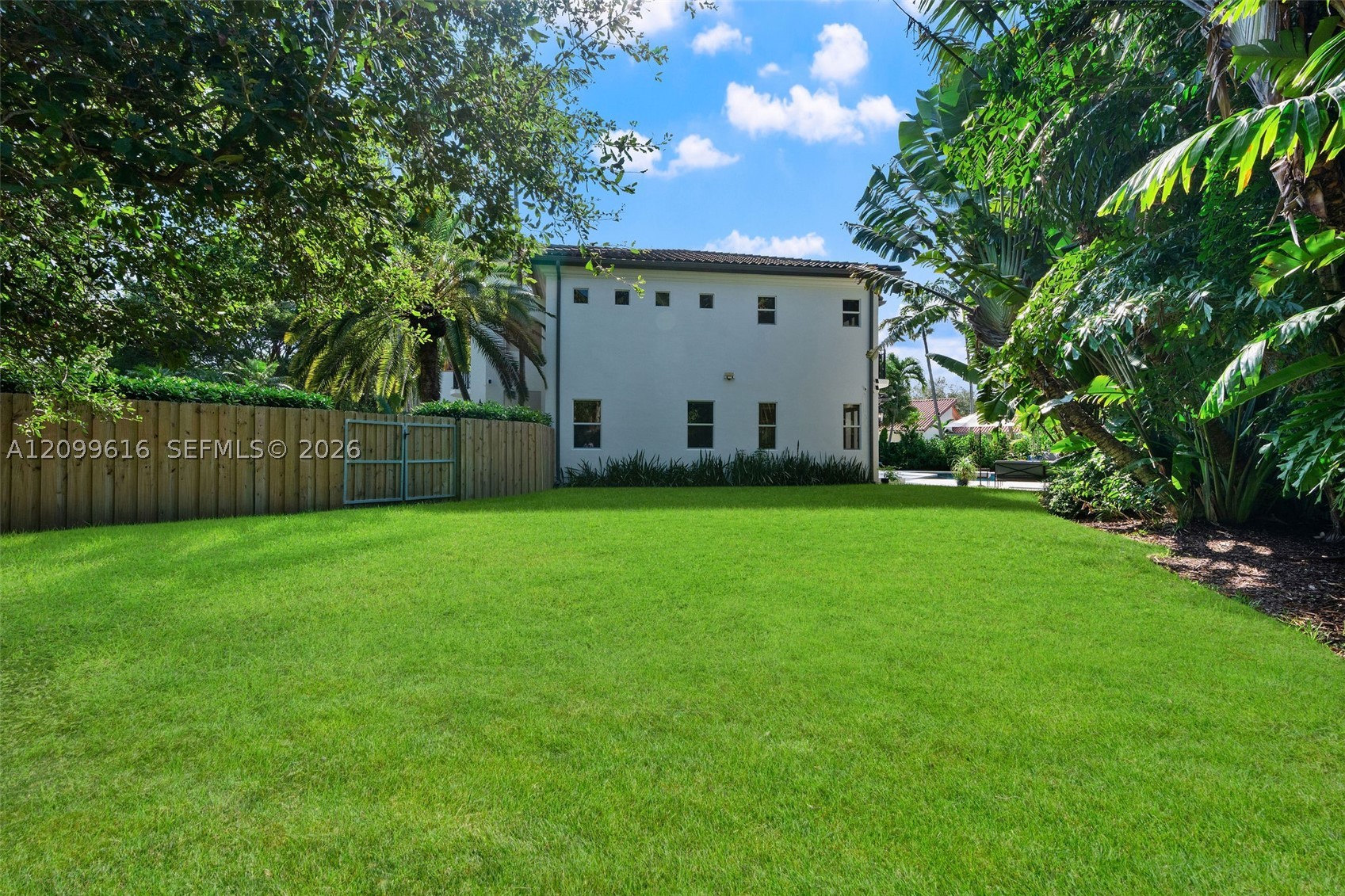 9461 SW 103rd St, Miami FL 33176