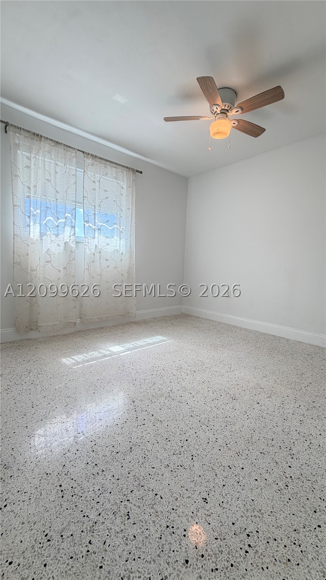 836 SW 1st St #403, Miami FL 33130