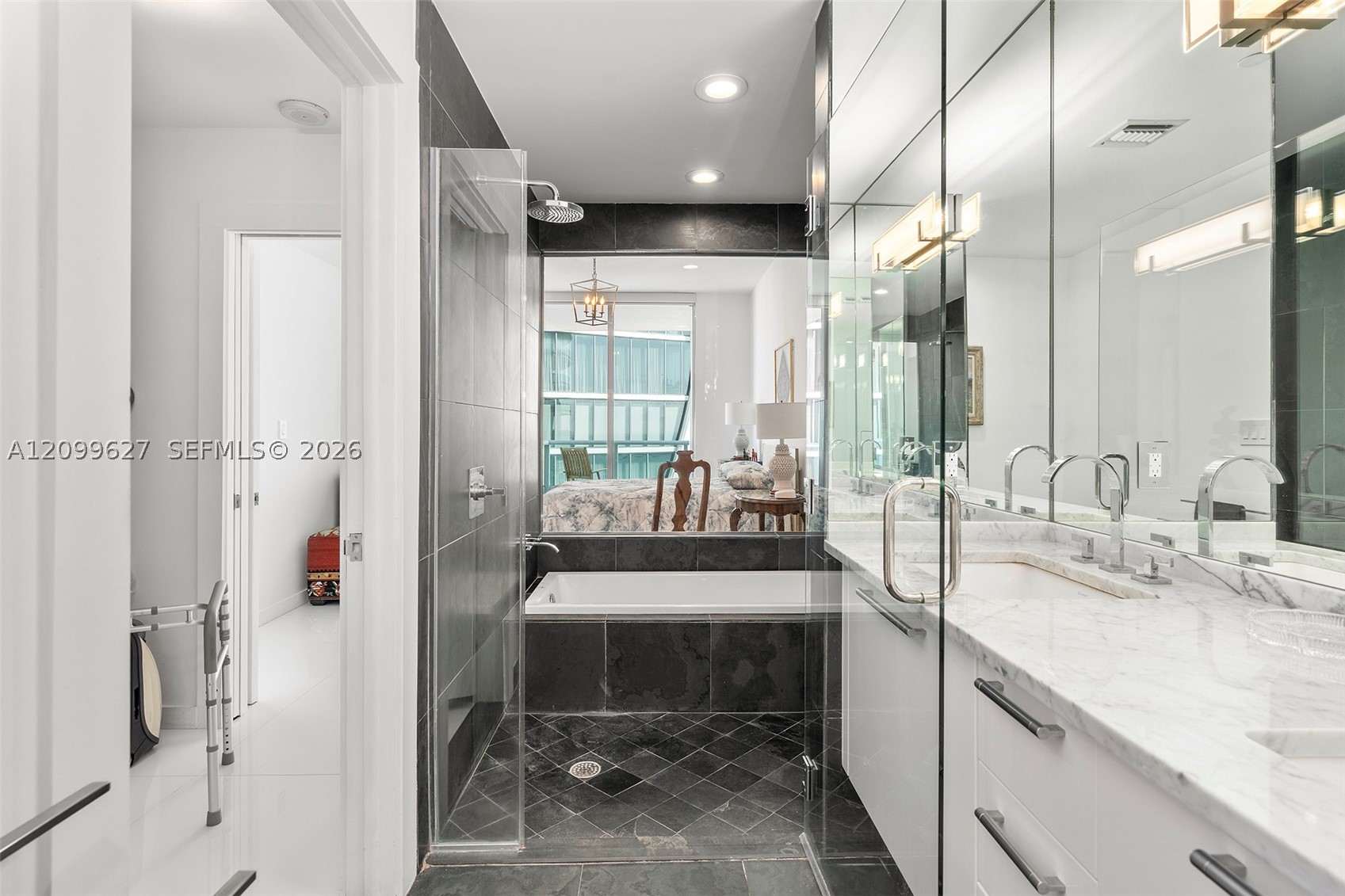 900 Biscayne Blvd #5310, Miami FL 33132