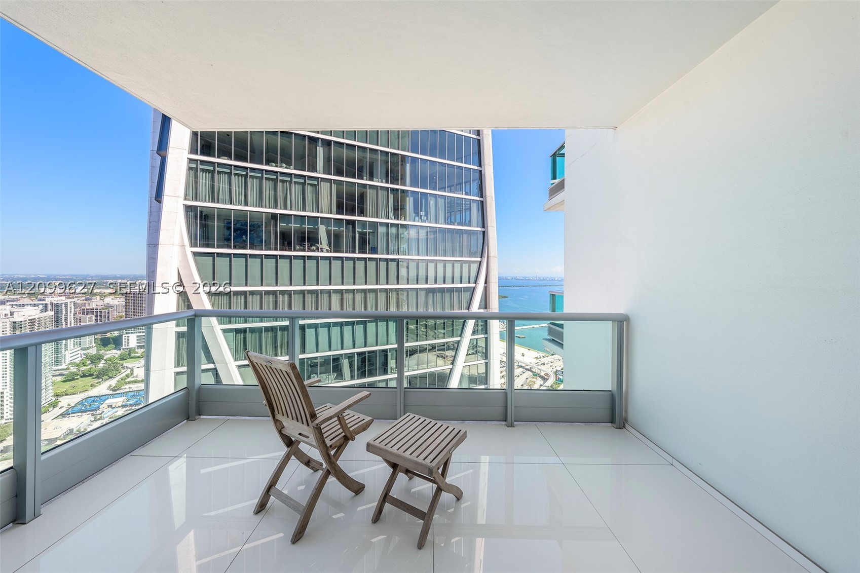 900 Biscayne Blvd #5310, Miami FL 33132