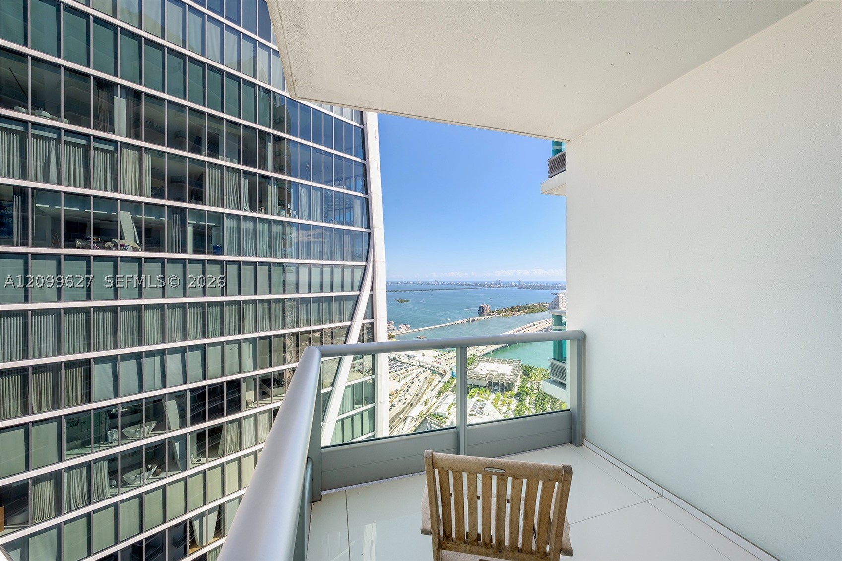 900 Biscayne Blvd #5310, Miami FL 33132
