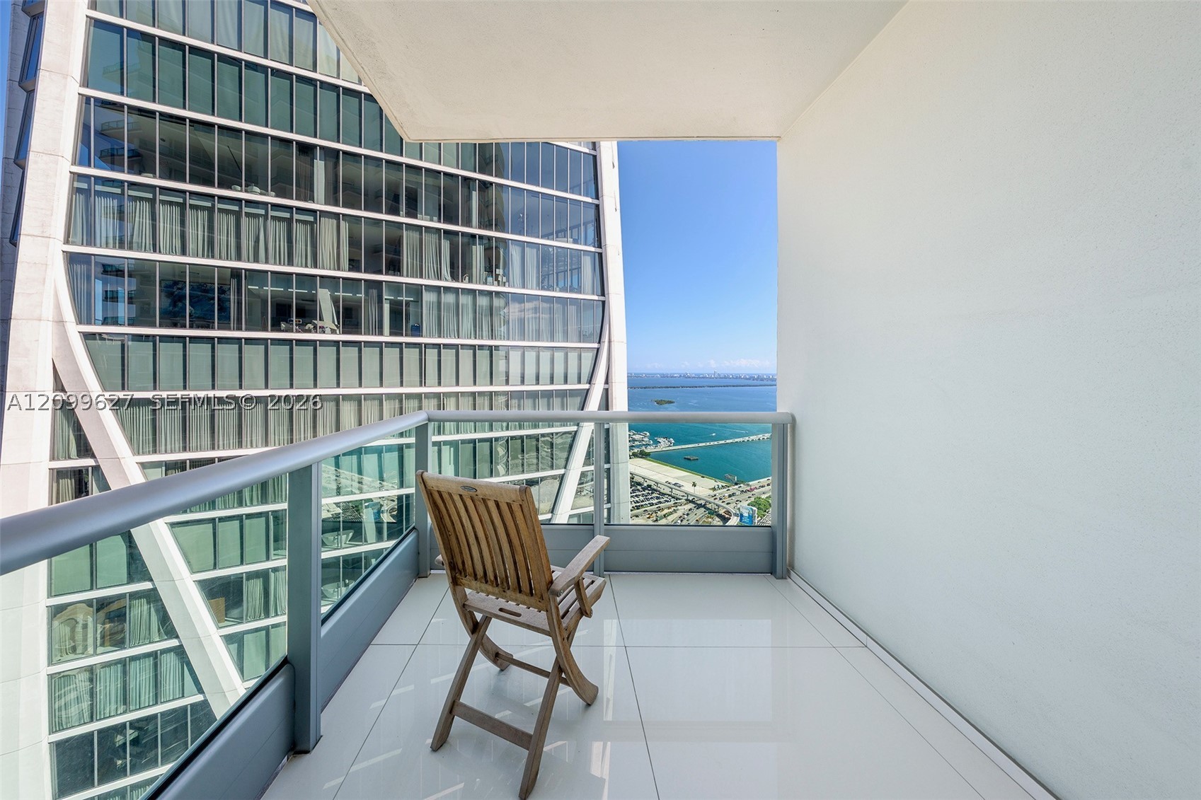 900 Biscayne Blvd #5310, Miami FL 33132