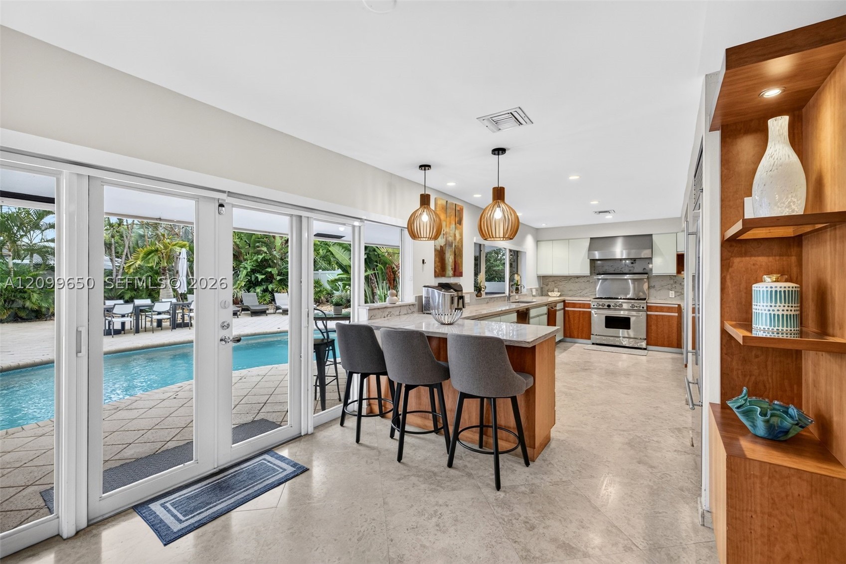 4101 Bayview Dr, Fort Lauderdale FL 33308