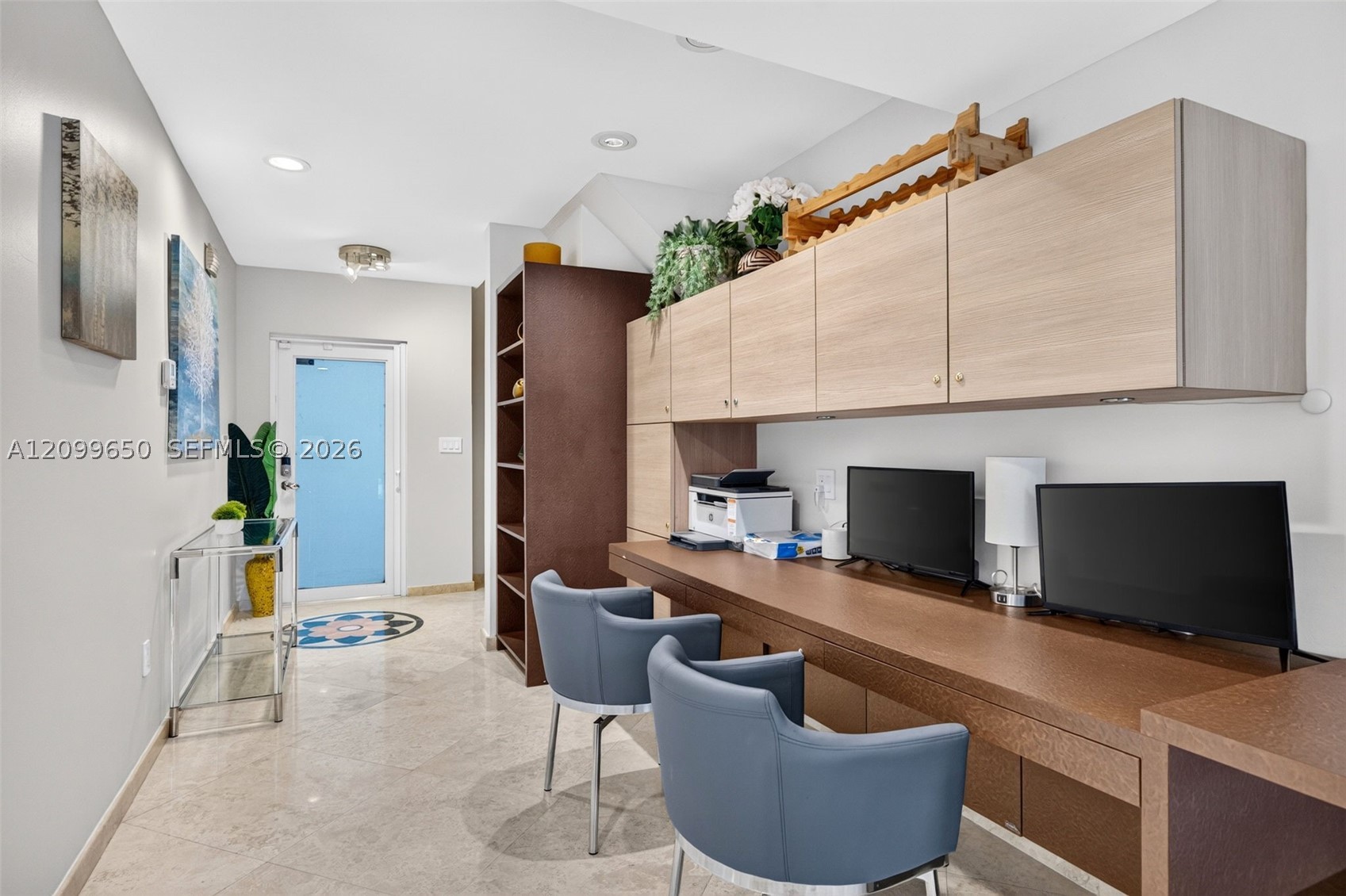 4101 Bayview Dr, Fort Lauderdale FL 33308