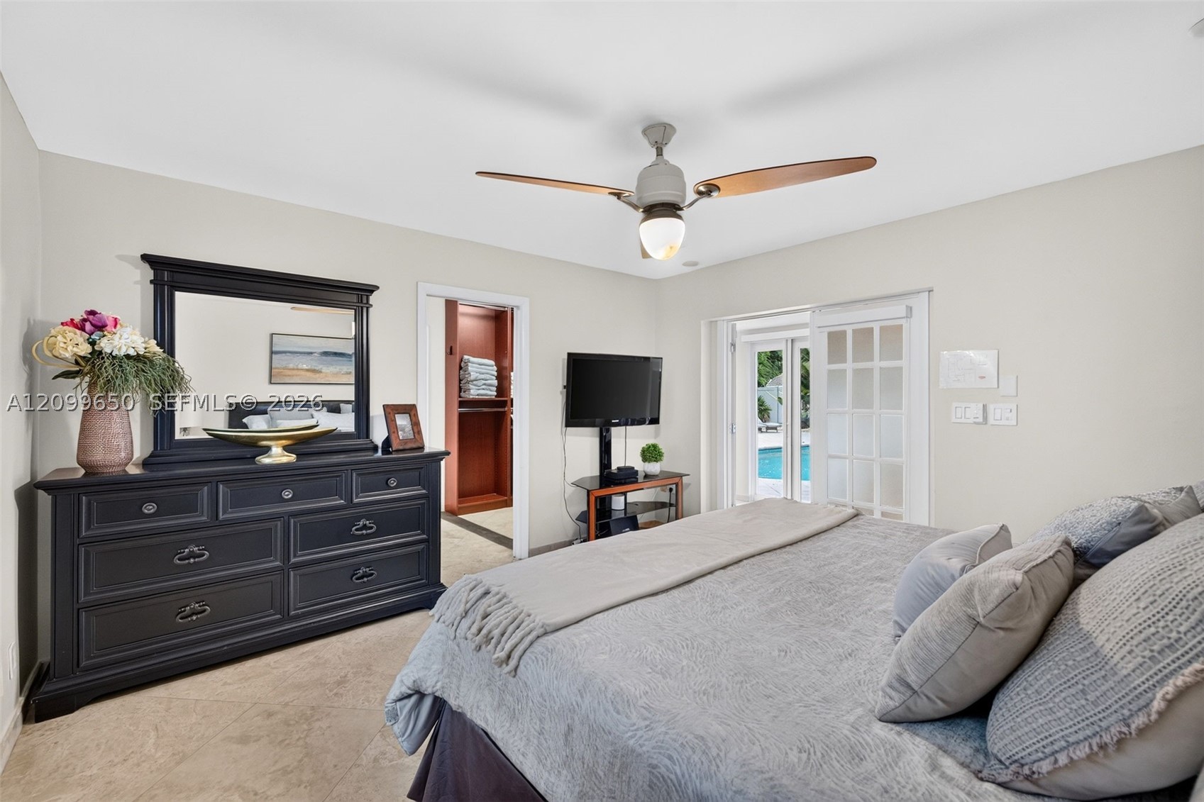 4101 Bayview Dr, Fort Lauderdale FL 33308