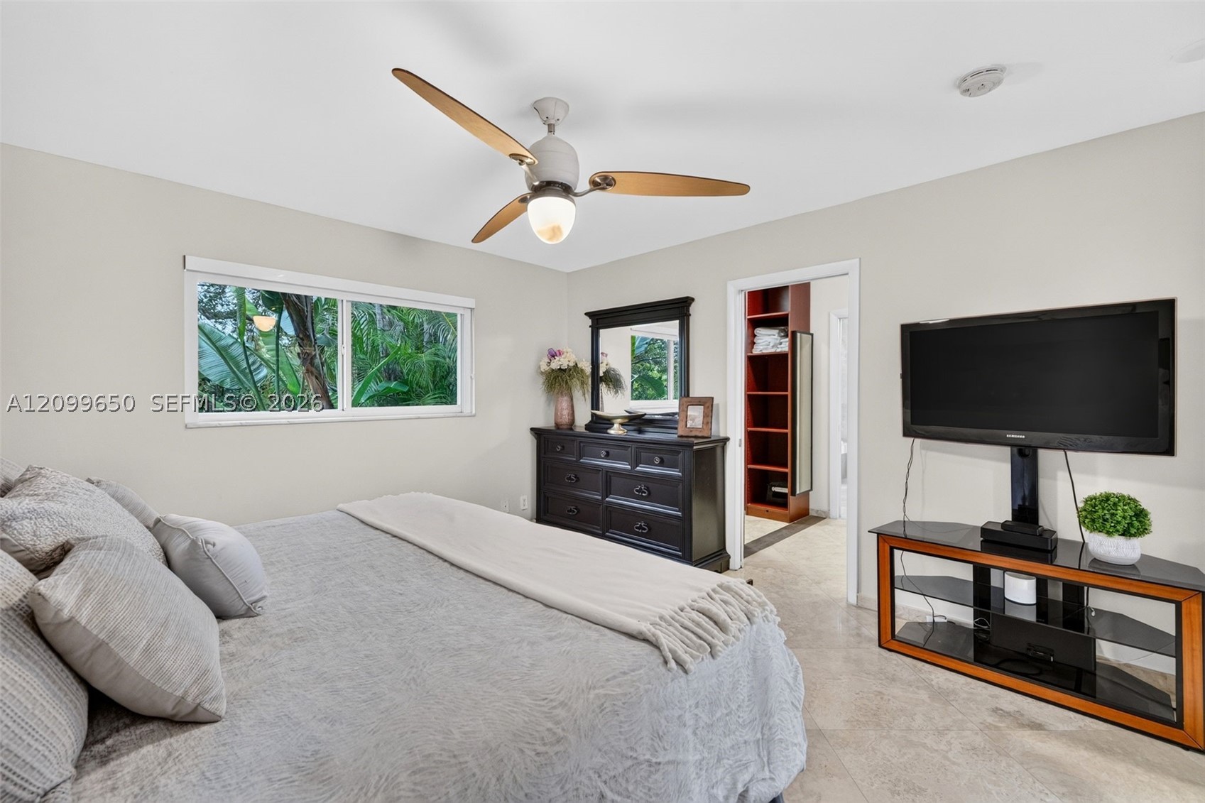 4101 Bayview Dr, Fort Lauderdale FL 33308