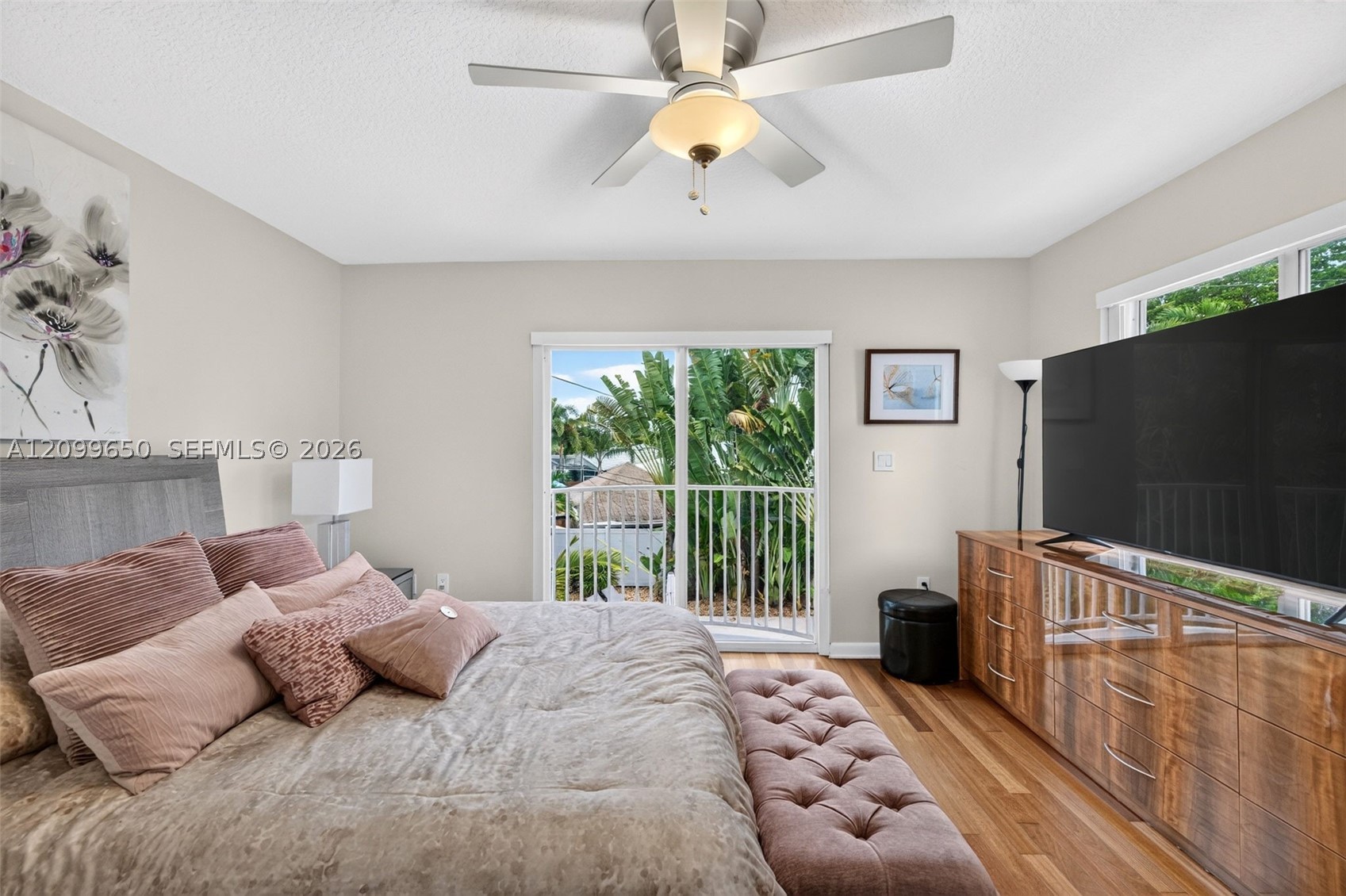 4101 Bayview Dr, Fort Lauderdale FL 33308
