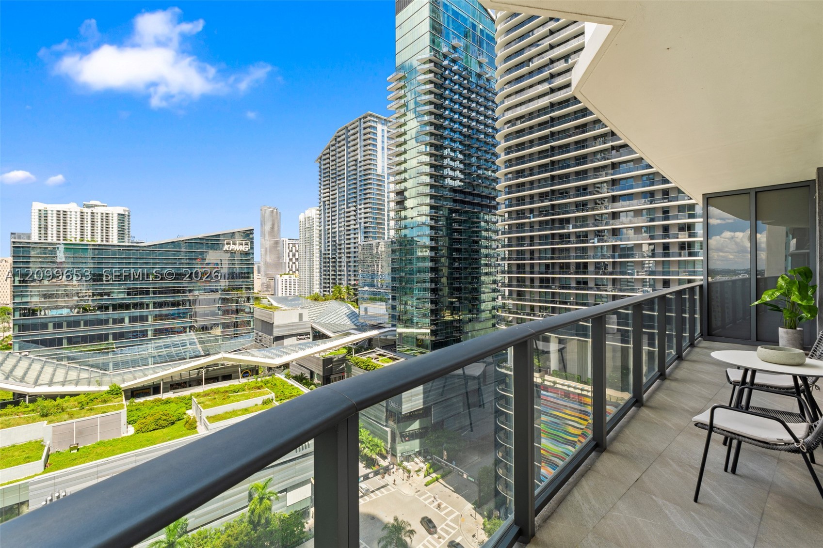 45 SW 9th St #1708, Miami FL 33130
