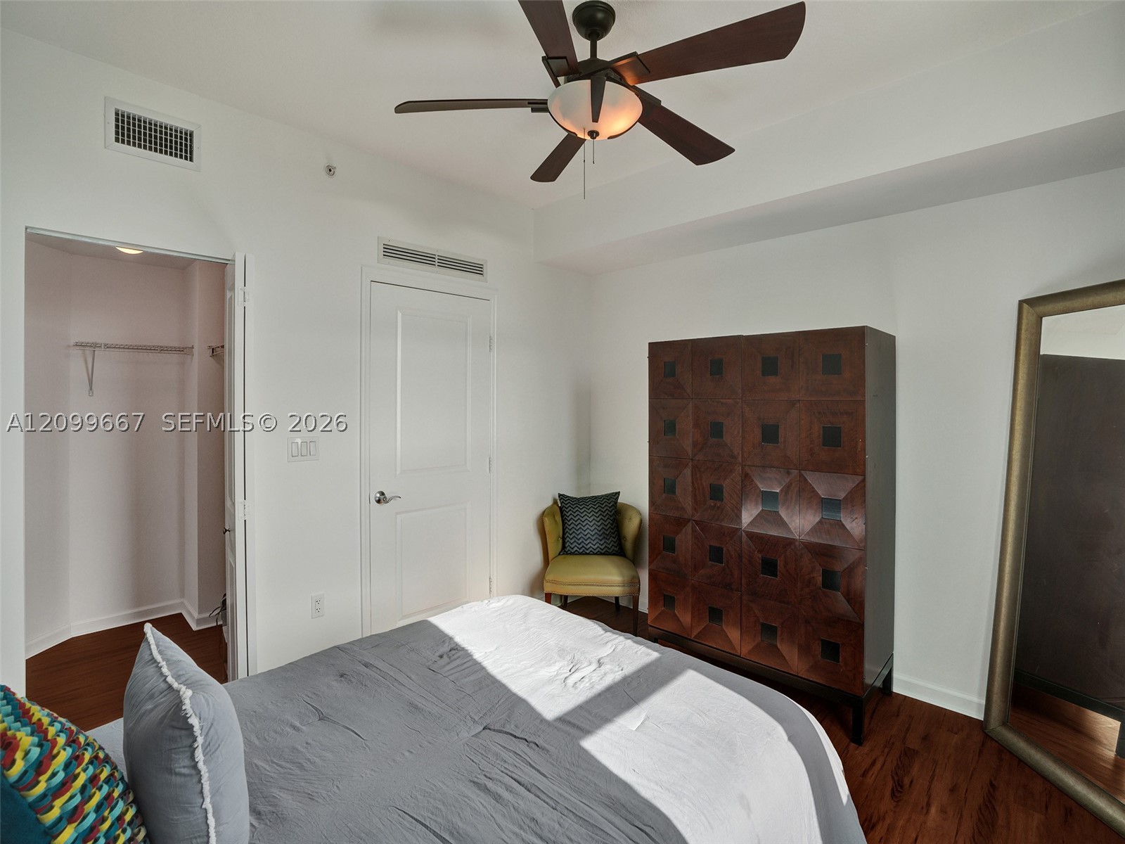 7900 Harbor Island Dr #911, North Bay Village FL 33141
