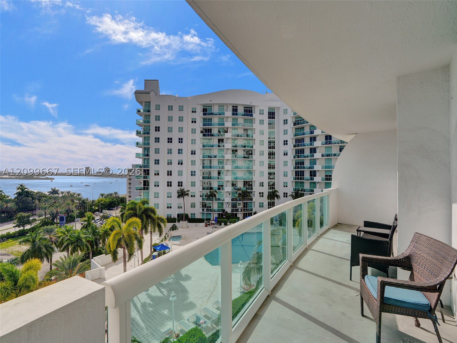 7900 Harbor Island Dr #911, North Bay Village FL 33141