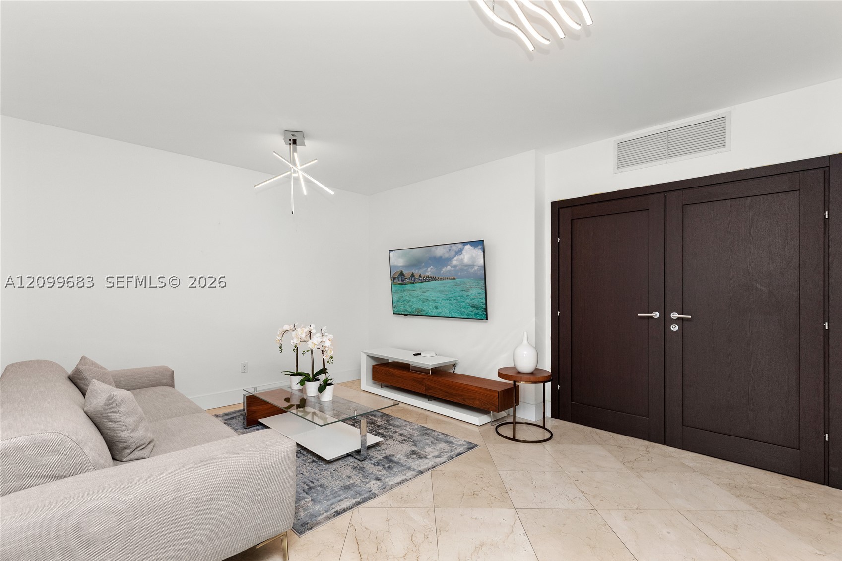 1331 Brickell Bay Dr #1109, Miami FL 33131