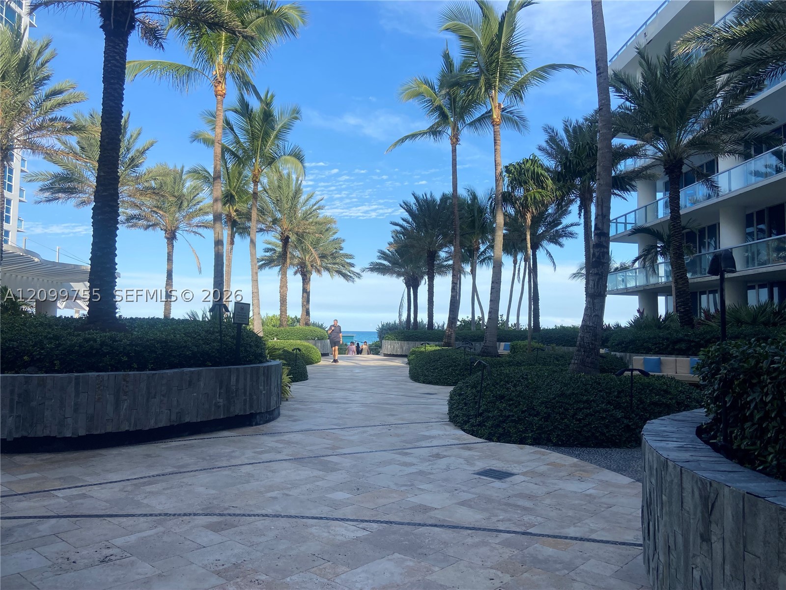 6801 Collins Ave #401, Miami Beach FL 33141