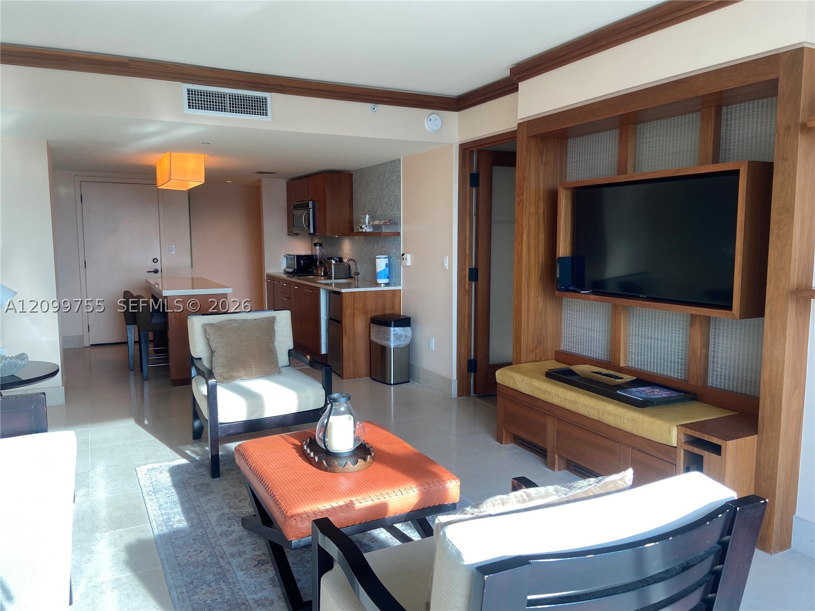 6801 Collins Ave #401, Miami Beach FL 33141