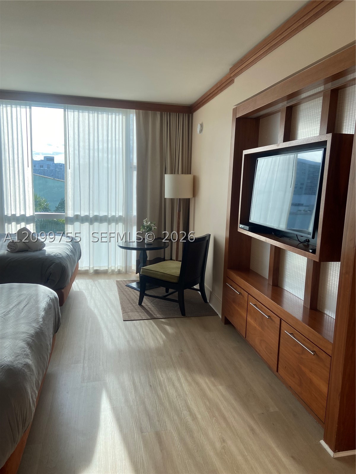 6801 Collins Ave #401, Miami Beach FL 33141