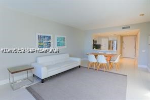 701 Brickell Key Blvd #1101, Miami FL 33131